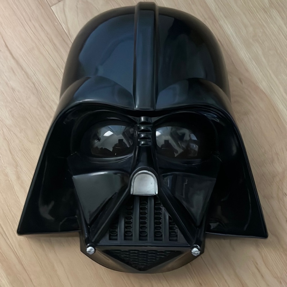 Darth Vader kid’s Halloween mask